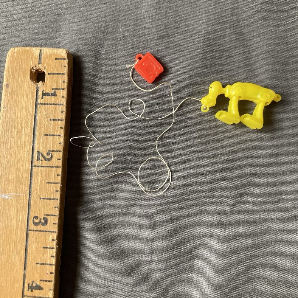 Space Walking Yellow Dog Vintage Two Inch - Picture 2 of 7